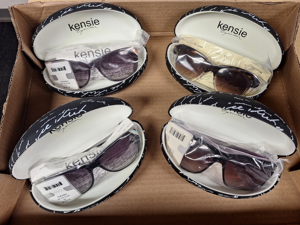 4 Pairs Kensie Sunglasses