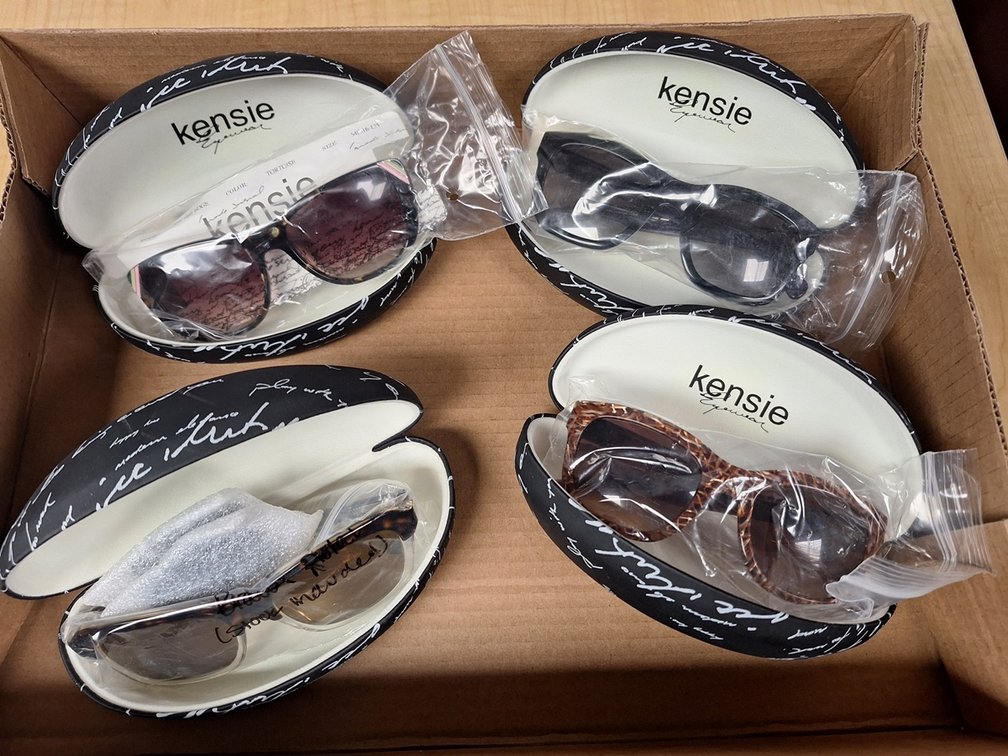 4 Pairs Kensie Sunglasses