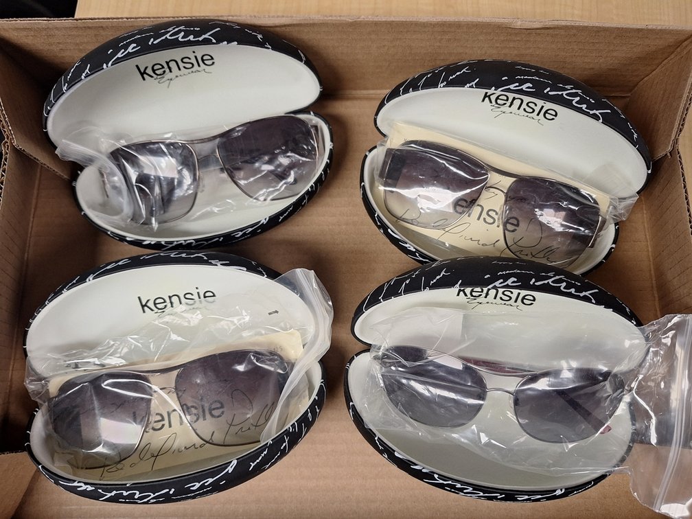 4 Pairs Kensie Sunglasses