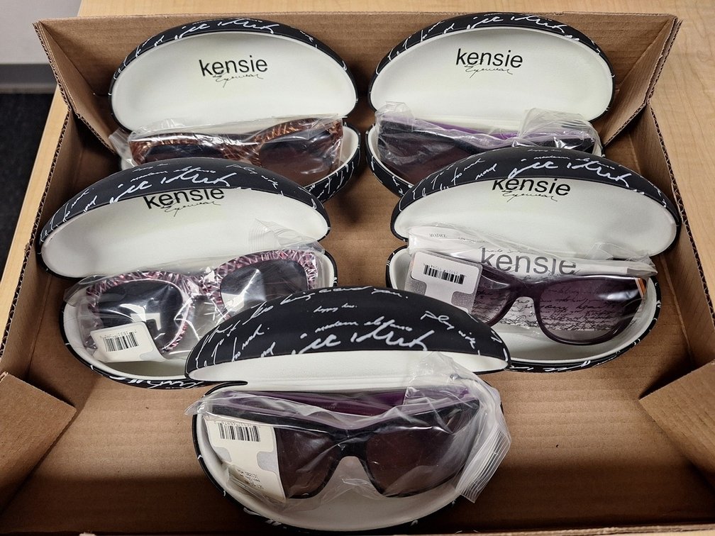5 Pairs Kensie Sunglasses