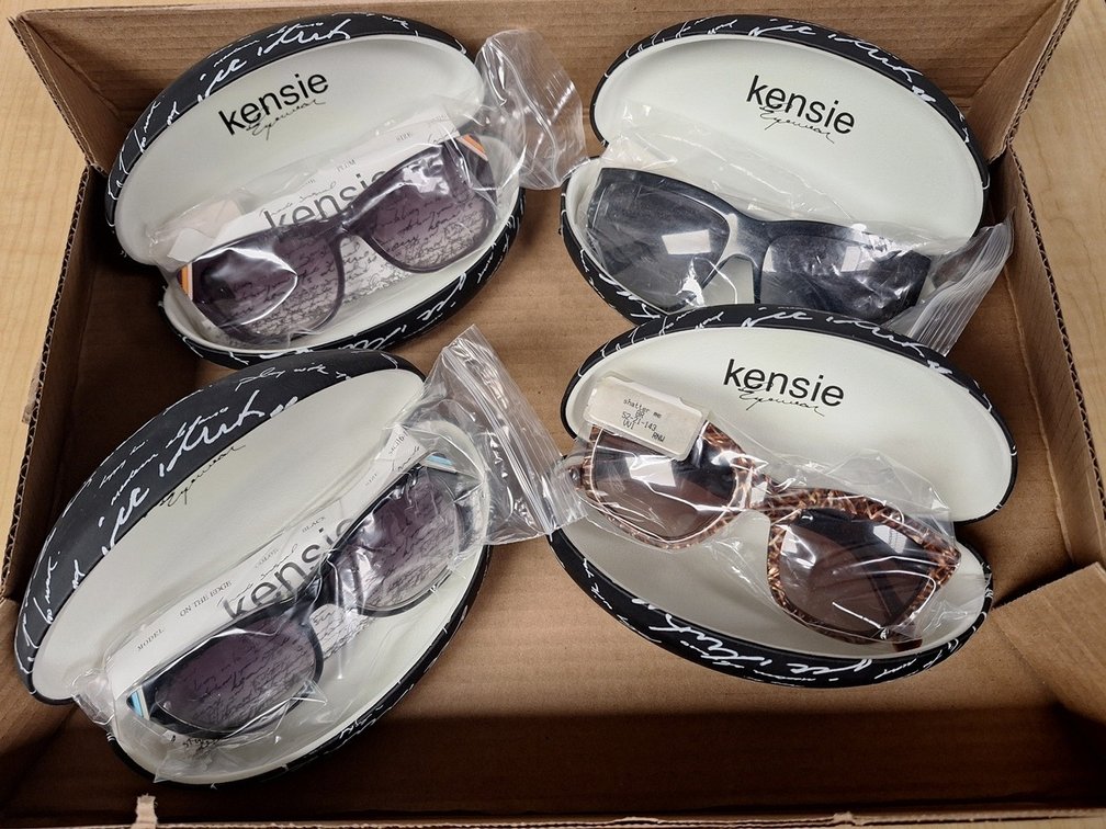 4 Pairs Kensie Sunglasses