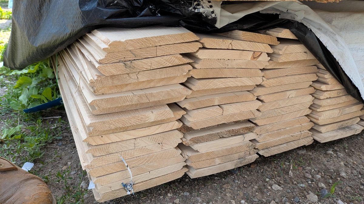 Beige Prime Western Wood 1"x8", UTIL LWP-11 REV KD, 8' Lengths, 768 Linear Feet, 432 Sq. Ft.