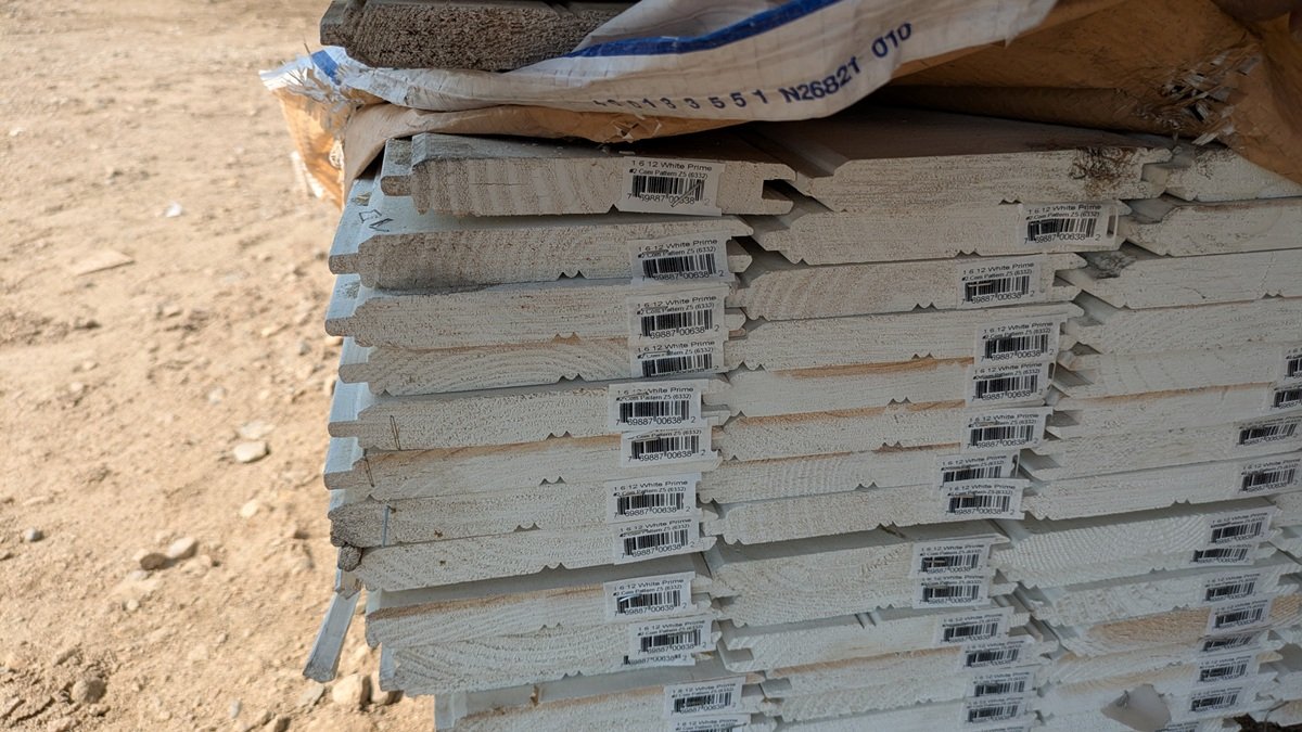 White Prime Ponderosa Pine 1"x6", 2 & BTR COMMON BEAD CLG FACE LWP-4 BACK, 12' Lengths, 1536 Linear Feet, 640 Sq. Ft.
