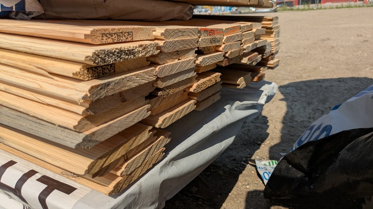 Ponderosa Pine 1"x6", UTIL LWP-4 REV, 12' to 16' Lengths, 1632 Linear Feet, 680 Sq. Ft.