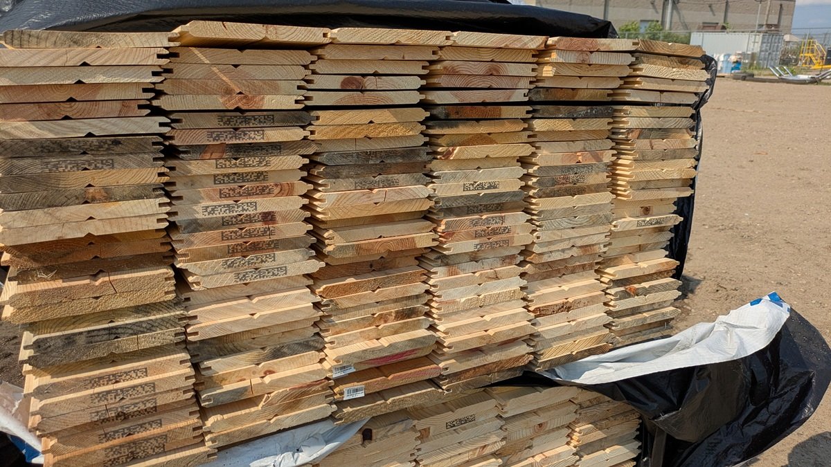 Ponderosa Pine 1"x8", UTIL LWP-116 #6321, 12' to 16' Lengths, 2571 Linear Feet, 1446 Sq. Ft.