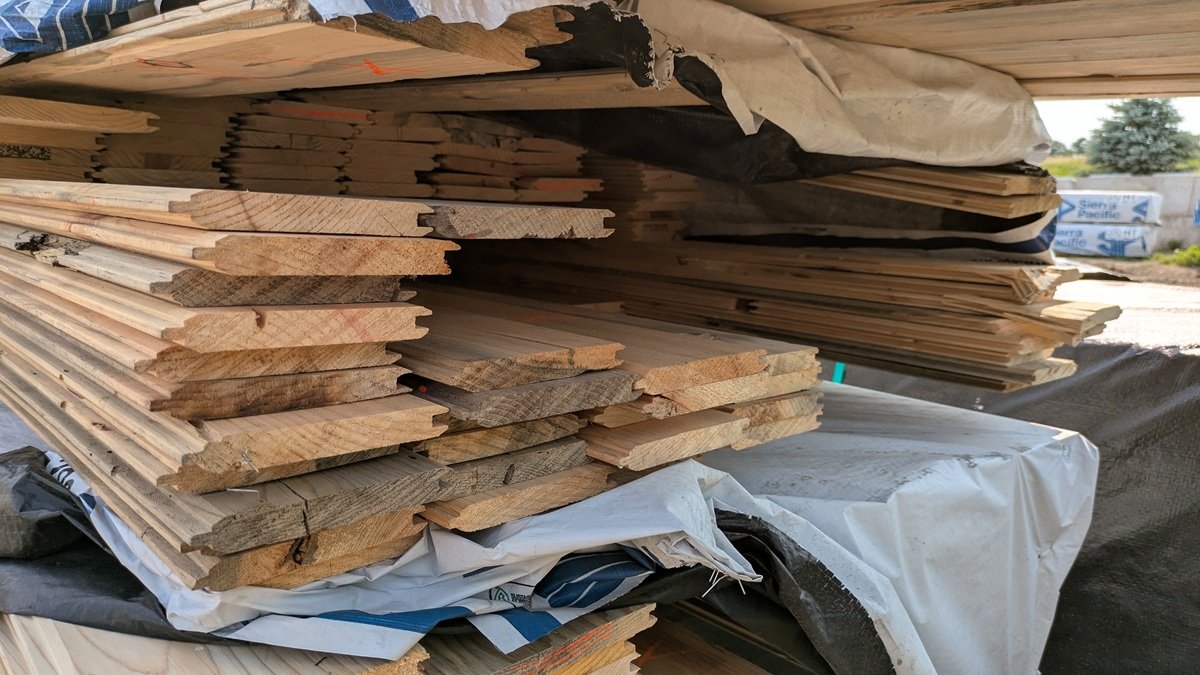Ponderosa Pine 1"x6", UTIL LWP-4 REV, 6' to 10' Lengths, 1204 Linear Feet, 501 Sq. Ft.