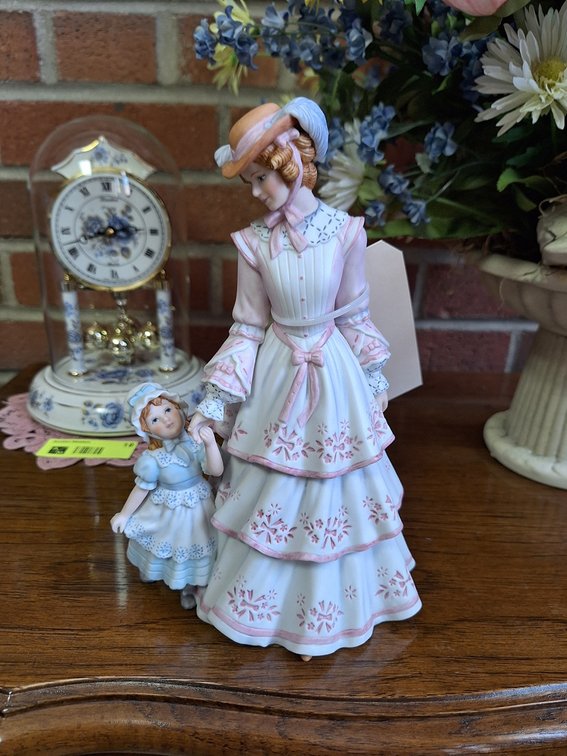 9" Lenox Porcelain Figurine, "Sunday in the Park"