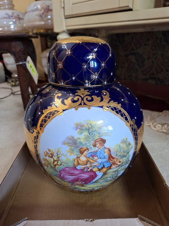 Fragonard Limoges Pattern Concord Jar, 12"