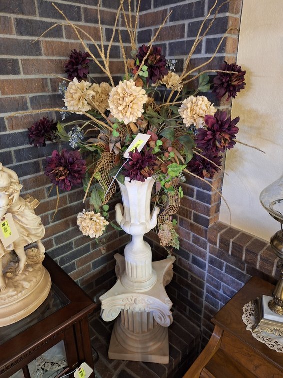 Large Decorative Urn on Pedestal with Flowers, 6"