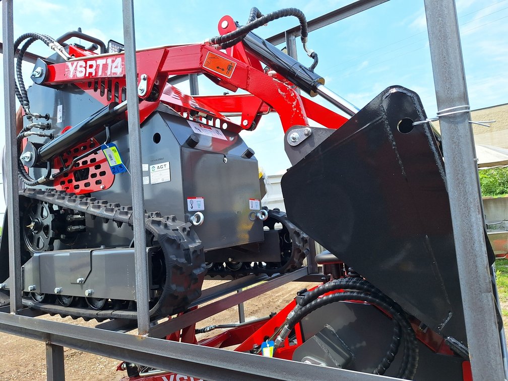2026 AGT Skid Steer Loader, Model YSRT14, Unused