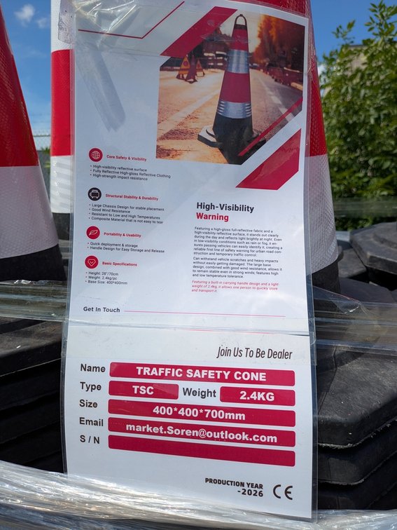 25 Safety Traffic Cones