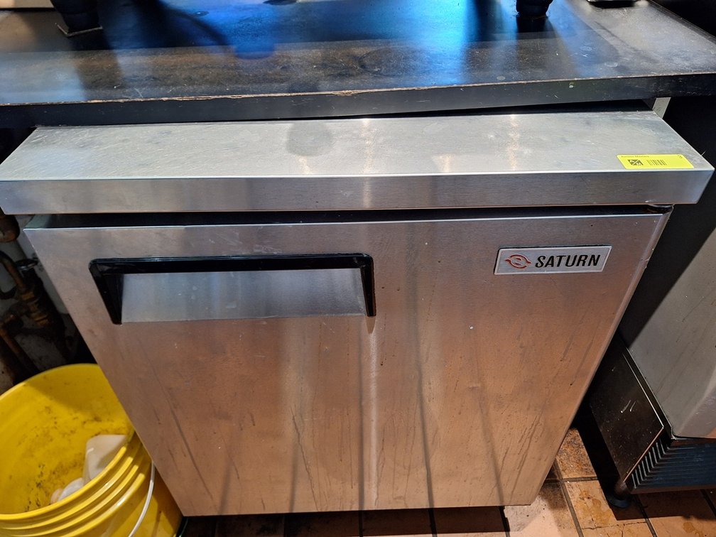 Saturn SS Underbar Cooler on Wheels, Model UKPC27R, 28" Wide