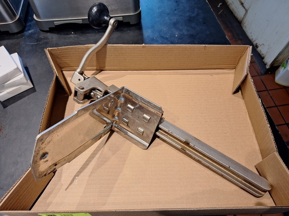 #10 Can Opener