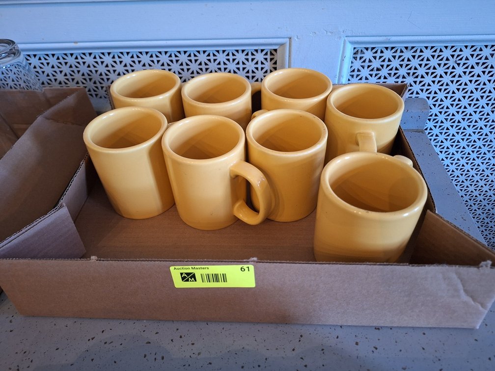8 Coffee Mugs