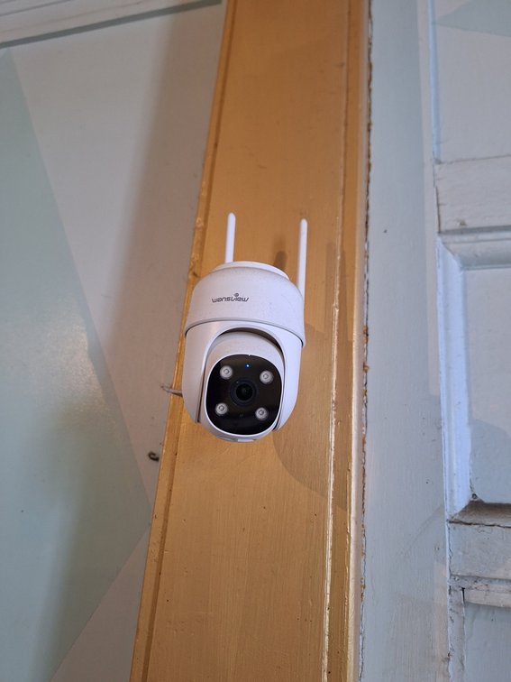 5 Wansview Security Cameras with Related