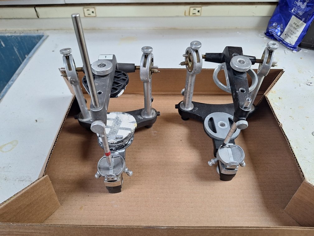 2 Dental Actuators