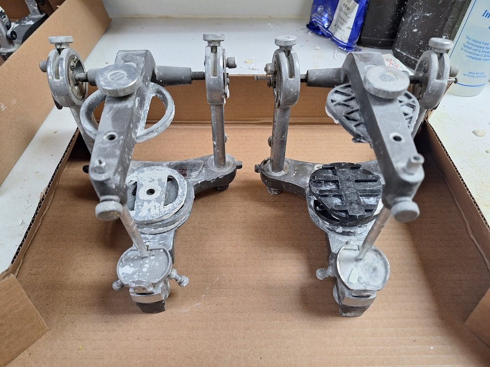 2 Dental Actuators