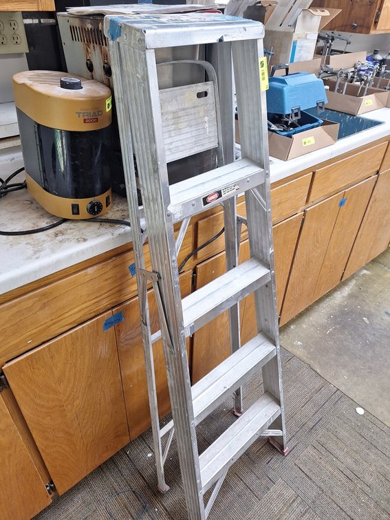 5' Aluminum Ladder