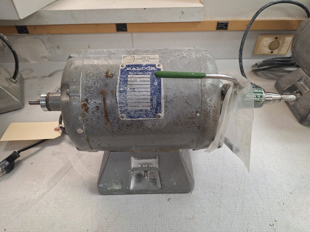 Baldor 1/3HP Polishing Lathe, RPM: 1725/3450