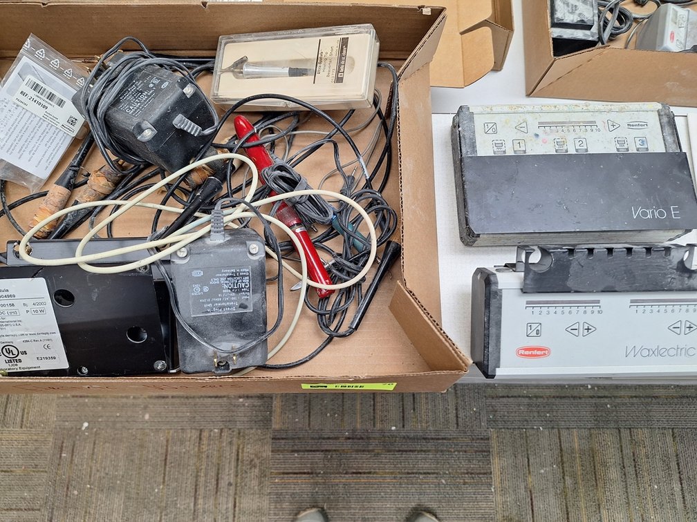 Assorted Electric Waxers