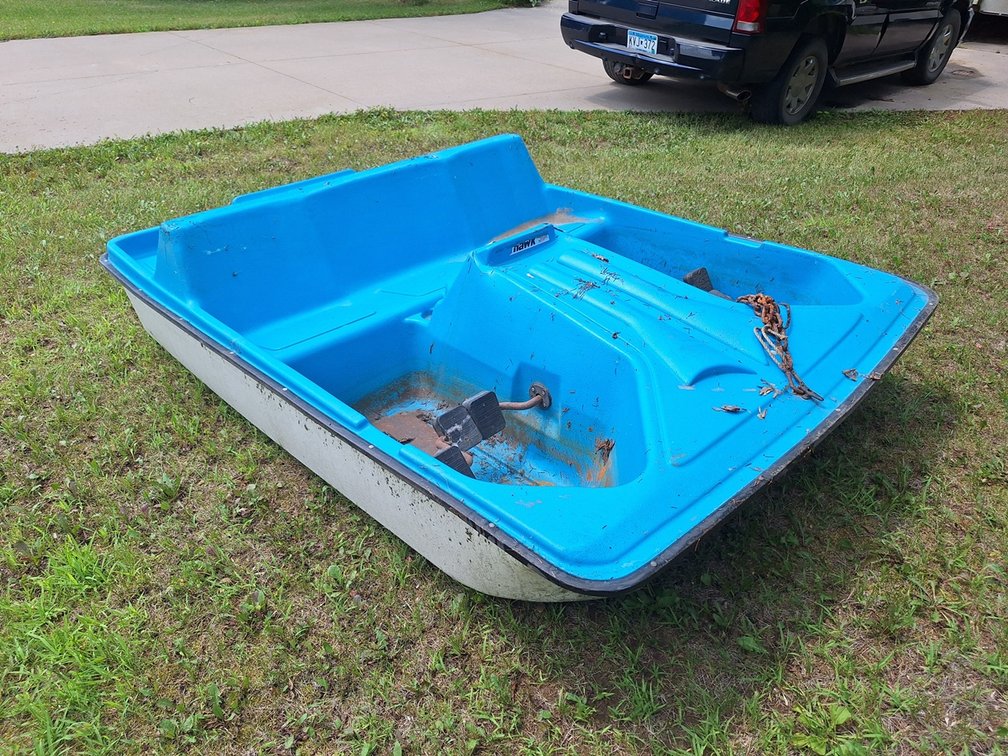 Sea Hawk Fiberglass Paddle Boat, 2 Passenger, 7'