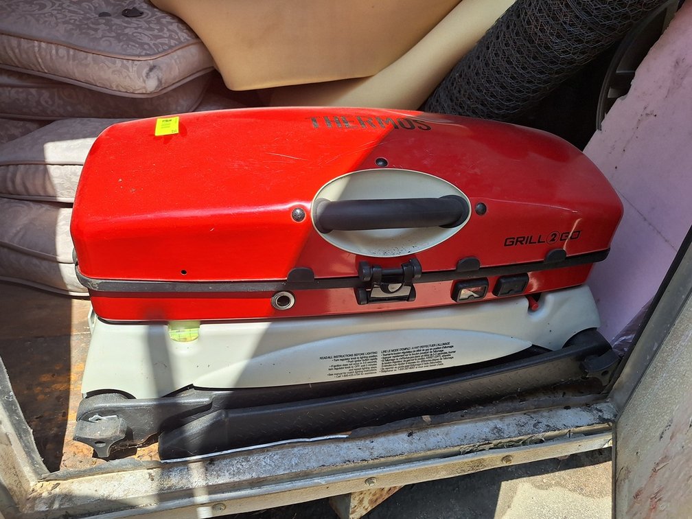 Thermos Grill 2 Go Portable Propane Grill