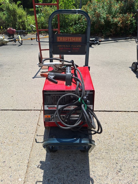 Lincoln Electric AC-225C Arc Welder on Cart