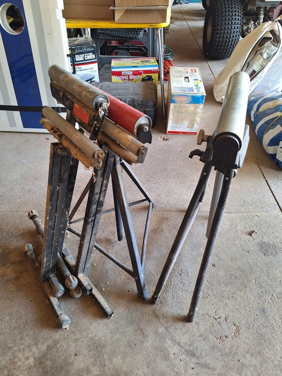 5 Assorted Roller Feed Stands