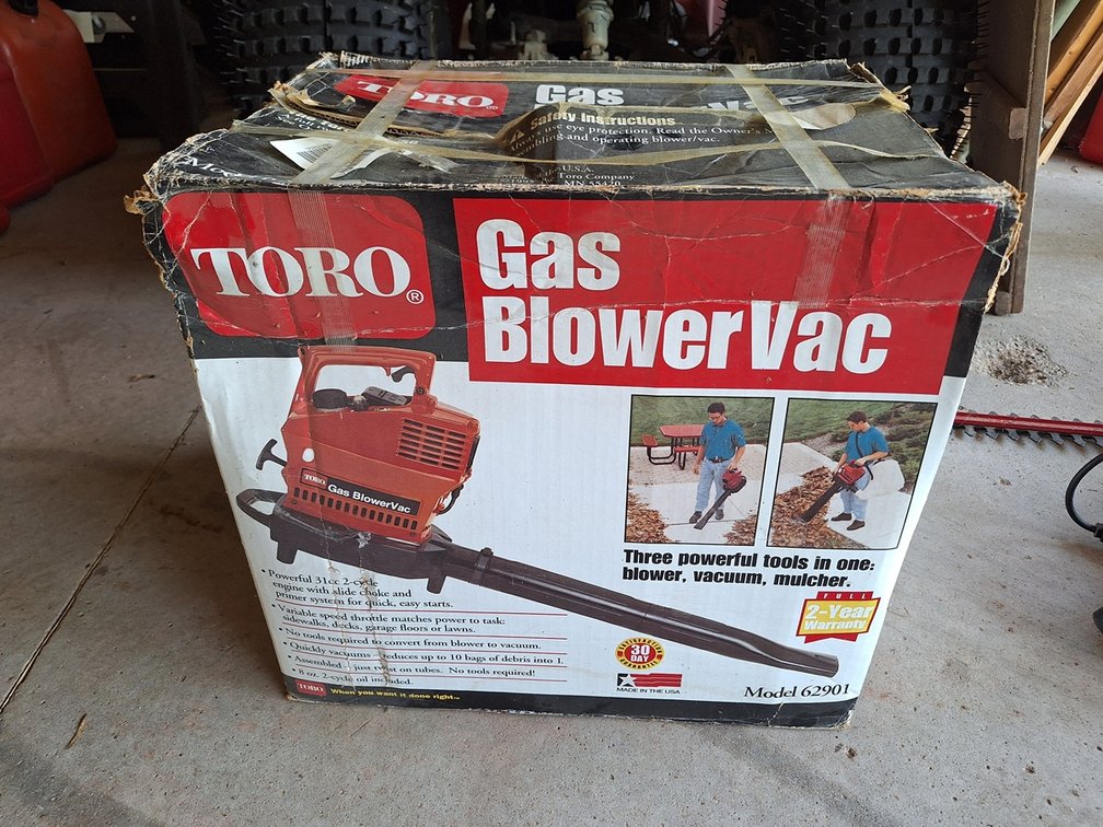 Toro Gas Blower/Vac, Model 62901
