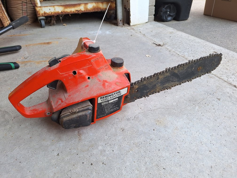 Remington Yard Master Gas Chainsaw, Model 69409