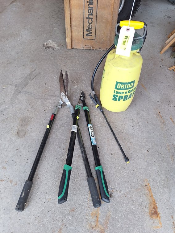 Ortho Lawn Sprayer, Shears and Lopper