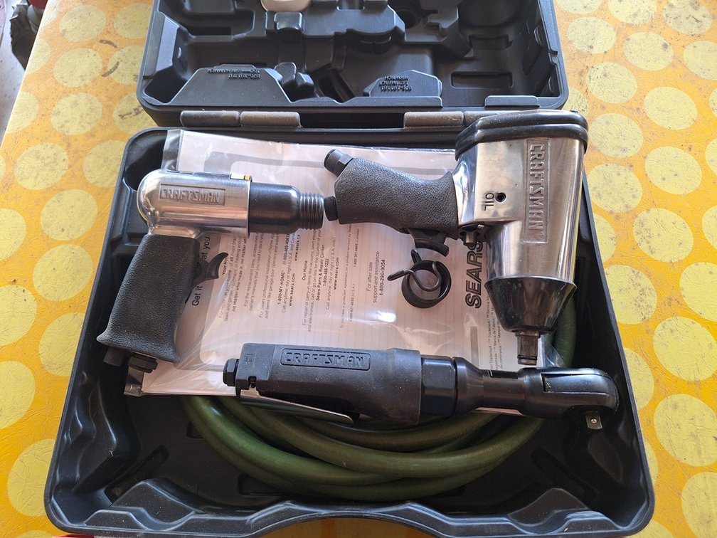 Craftsman Pneumatic Tool Kit