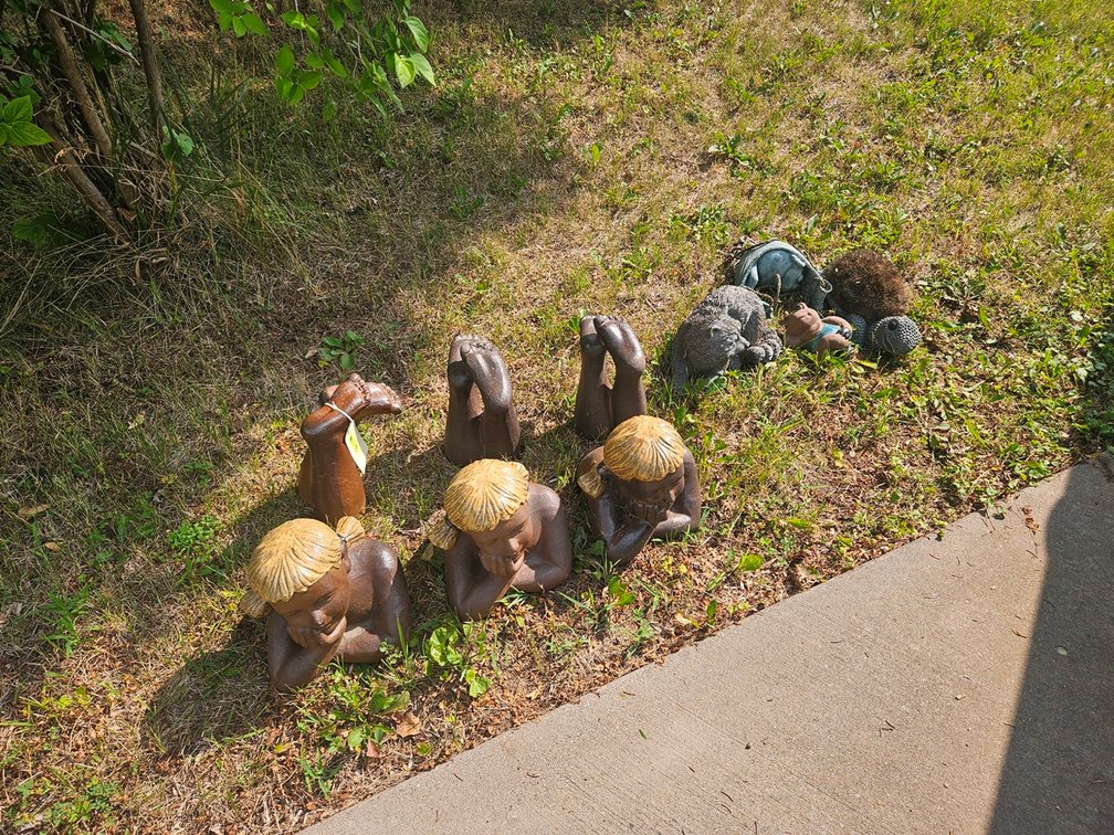 Assorted Yard Decor