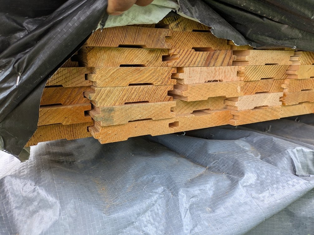 Douglas Fir 1"x3.25" Outs, Dressed and Matched Flooring KD, 116 Pieces, 11' to 16' Lengths, 1651 Linear Feet