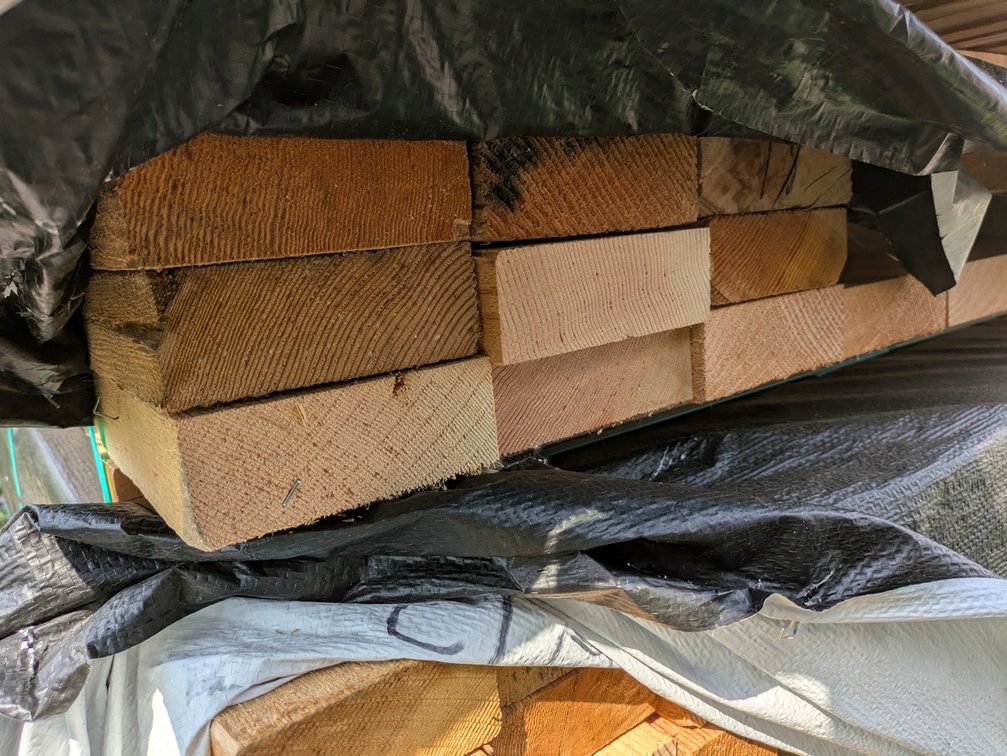 Douglas Fir 1 5/8"x5" Outs, Rough Full Sawn Vertical Grain KD, 24 Pieces, 6' to 10' Lengths, 184 Linear Feet, 73 Sq. Ft.