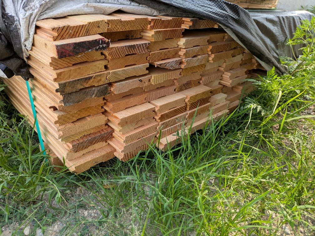 Douglas Fir 1"x3.25" Outs, Dressed and Matched Flooring KD, 161 Pieces, 6' to 10' Lengths, 1216 Linear Feet
