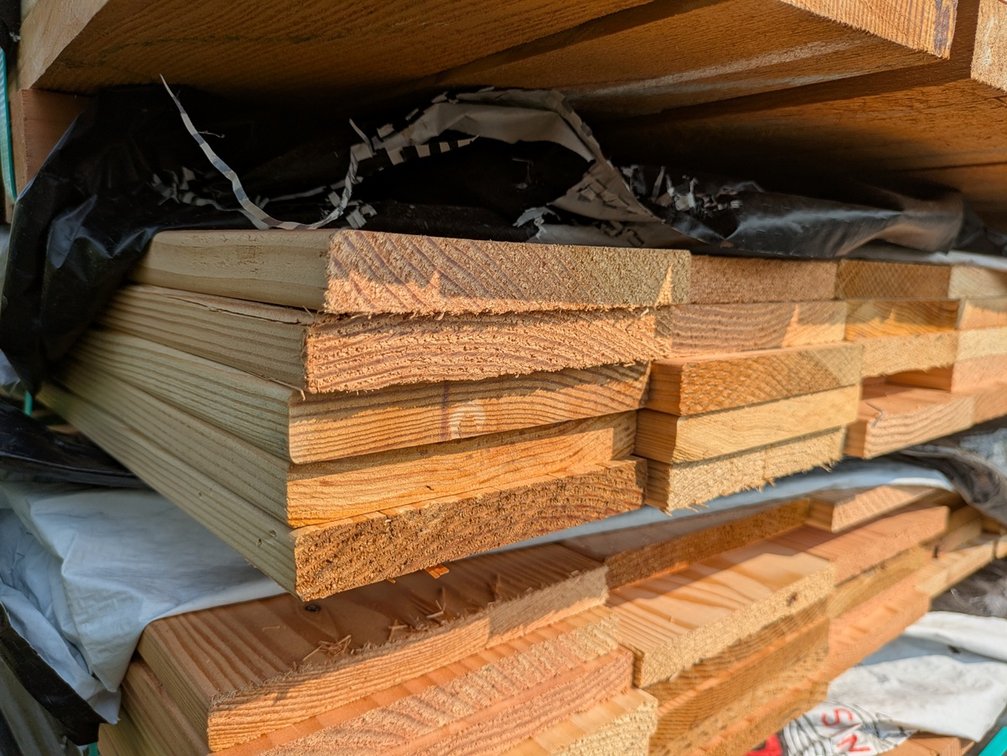 Douglas Fir 1"x6" Outs, S4S EE KD, 40 Pieces, 6' to 10' Lengths, 269 Linear Feet