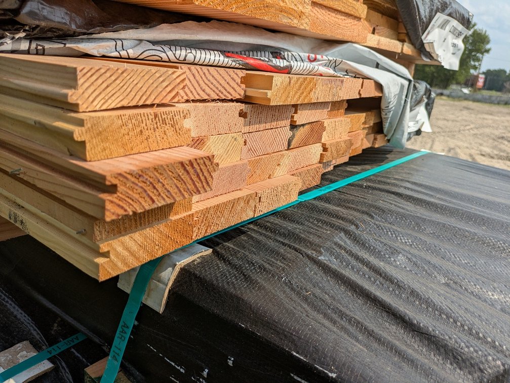 Douglas Fir 5/4"x4" Outs, Dressed and Matched Flooring KD, 62 Pieces, 6' to 10' Lengths, 440 Linear Feet, 142 Sq. Ft.