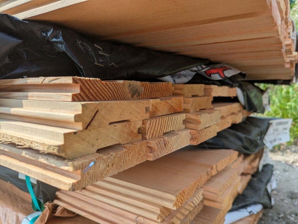 Douglas Fir 1"x3.25" Outs, Dressed and Matched Flooring KD, 47 Pieces, 11' to 20' Lengths, 663 Linear Feet