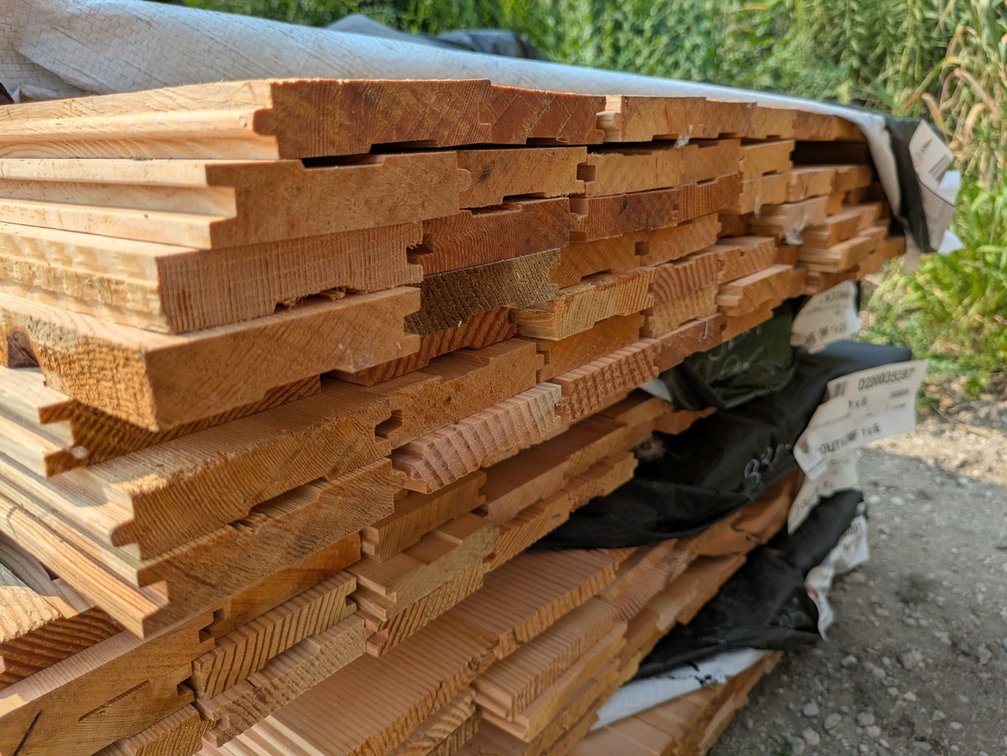 Douglas Fir 1"x3.25" Outs, Dressed and Matched Flooring KD, 81 Pieces, 11' to 16' Lengths, 1060 Linear Feet