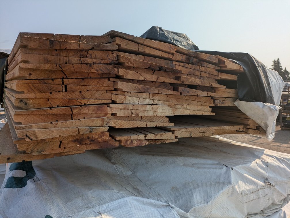 Western Red Cedar 1"x10" Utility Thick Butt Bevel KD R/L, 90 Pieces, 6' to 8' Lengths, 696 Linear Feet, 472 Sq. Ft.