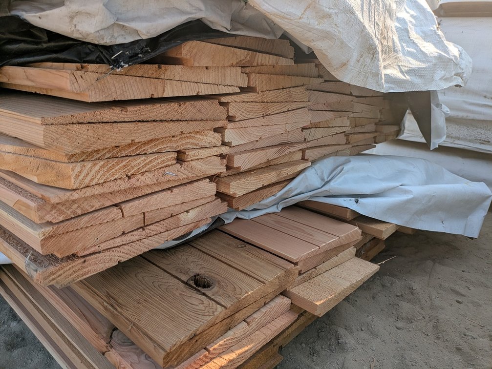Western Red Cedar 1"x10" Utility Thick Butt Bevel KD R/L, 63 Pieces, 8' Lengths, 504 Linear Feet, 341 Sq. Ft.