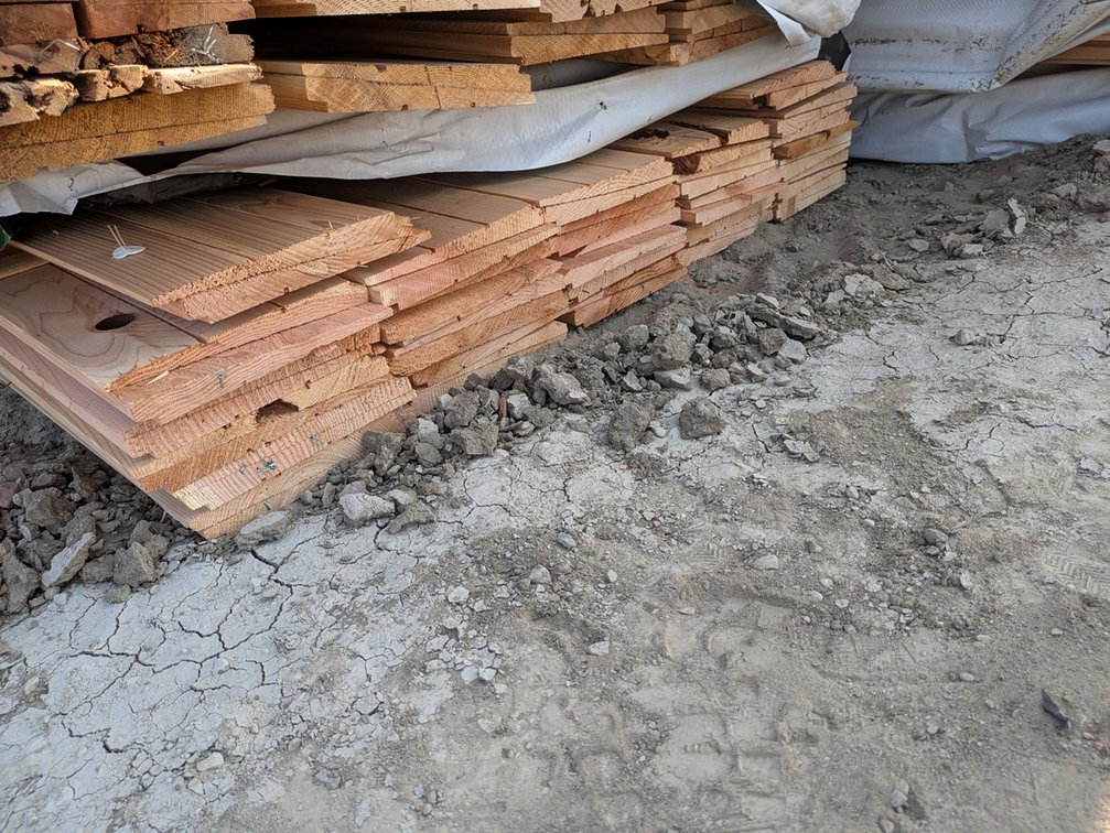 Western Red Cedar 1"x10" Utility Thick Butt Bevel KD R/L, 54 Pieces, 12' Lengths, 648 Linear Feet, 438 Sq. Ft.