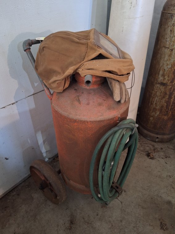 Sandblast Kit, Tank, Hose, Face Covering, More
