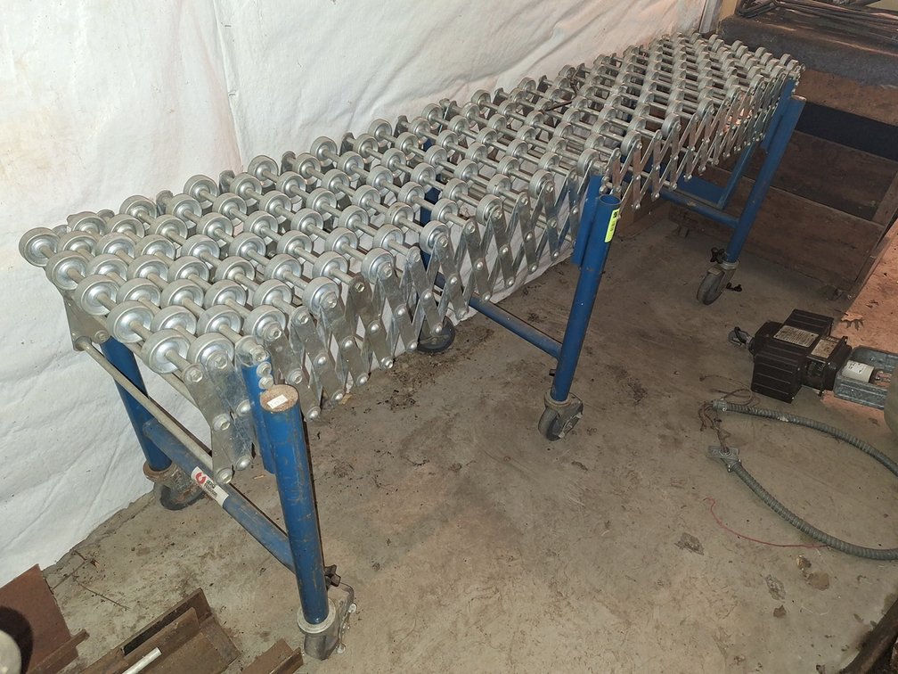 Expandable Roller Conveyor, 16"W, 30"T