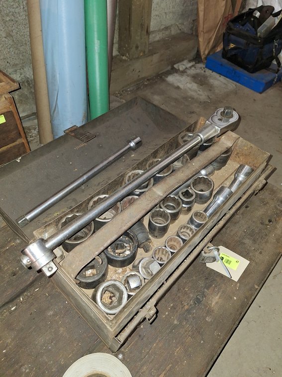 Large Socket/Ratchet Set
