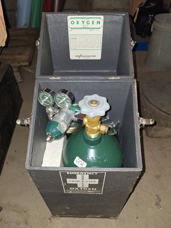 Emergency Oxygen Kit