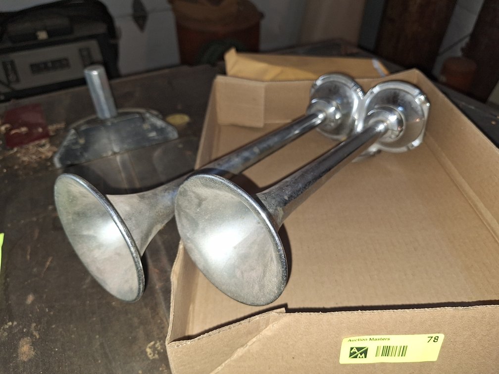 Vintage Boat/Car Horn