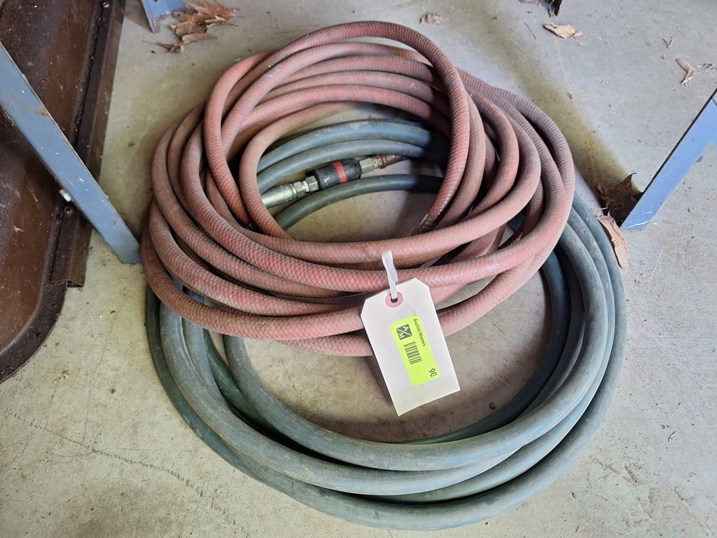 2 Air Hoses