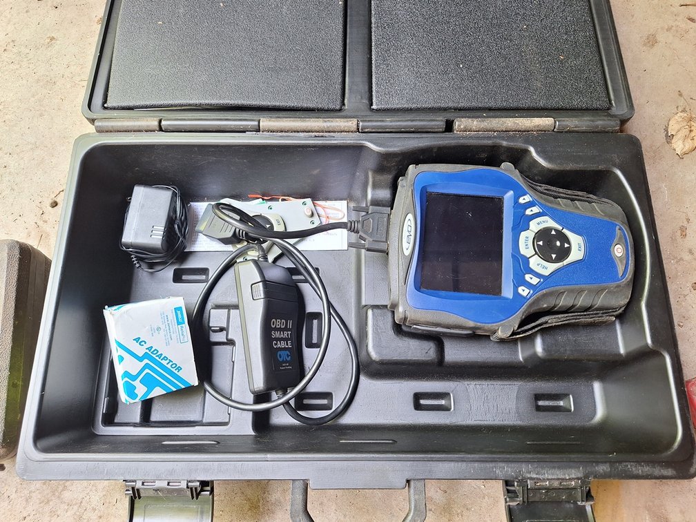 Genisys Scan Systems EVO Automotive Scan Tool with Case and Accessories